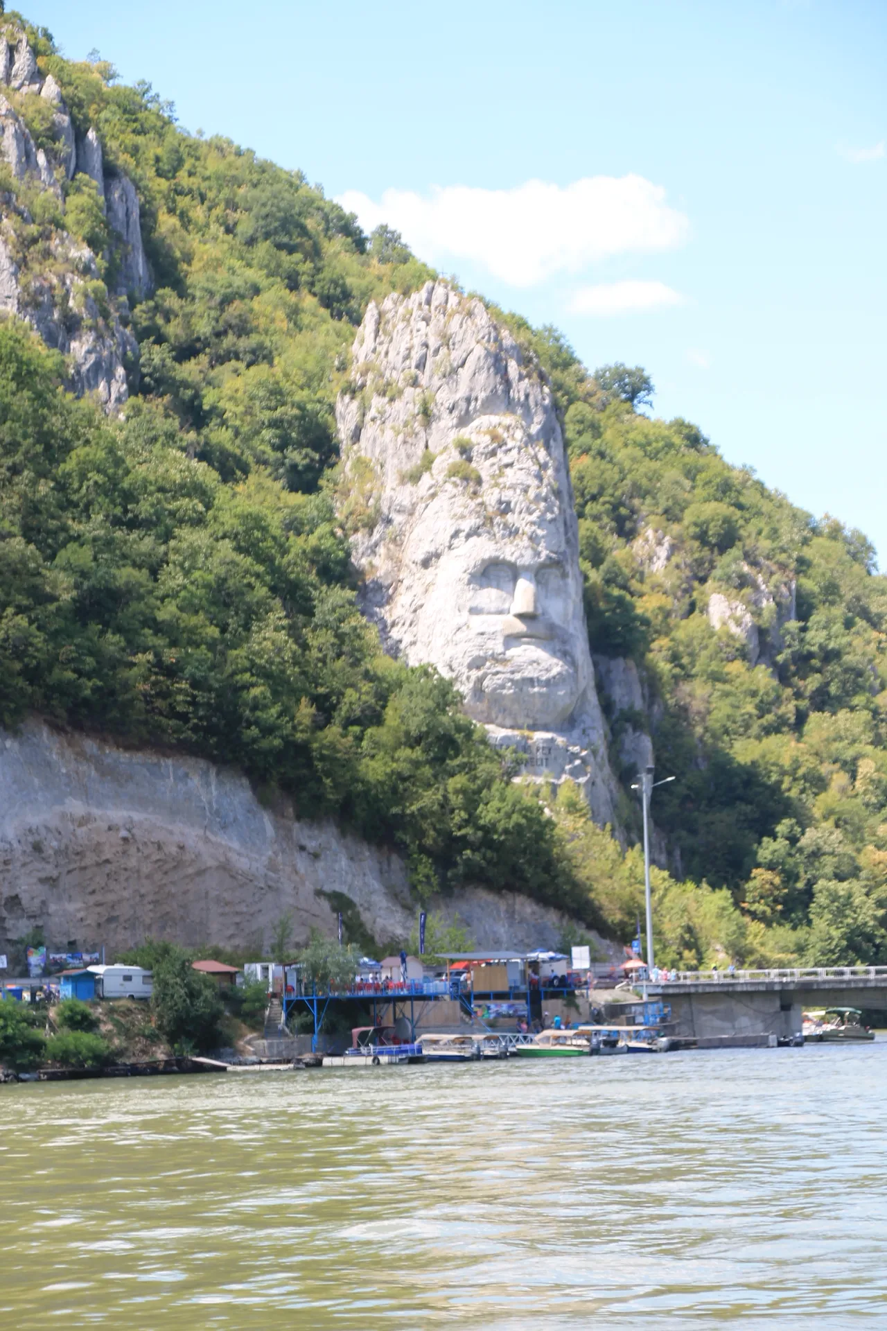 Rock sculpture of Decebalus 10